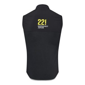The WA 22! Gilet is a windproof, stretchable must-have for all-weather riders, featuring a double zipper for easy pocket access. In black with 22! wirtten in yellow